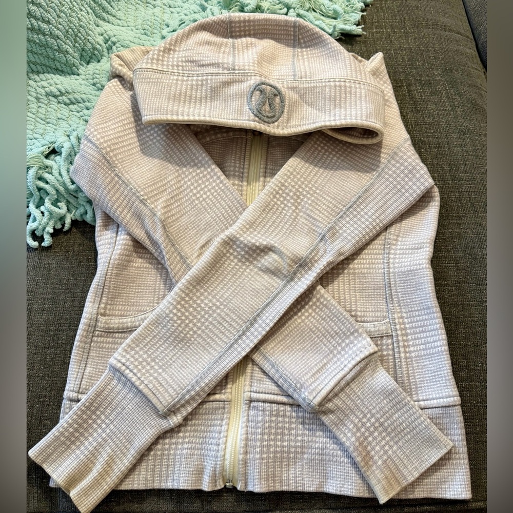 Lululemon Scuba Hoodie Sz 6